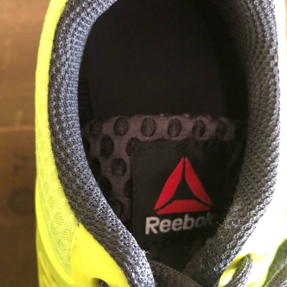 Reebok running shoes - Picture 2 of 9